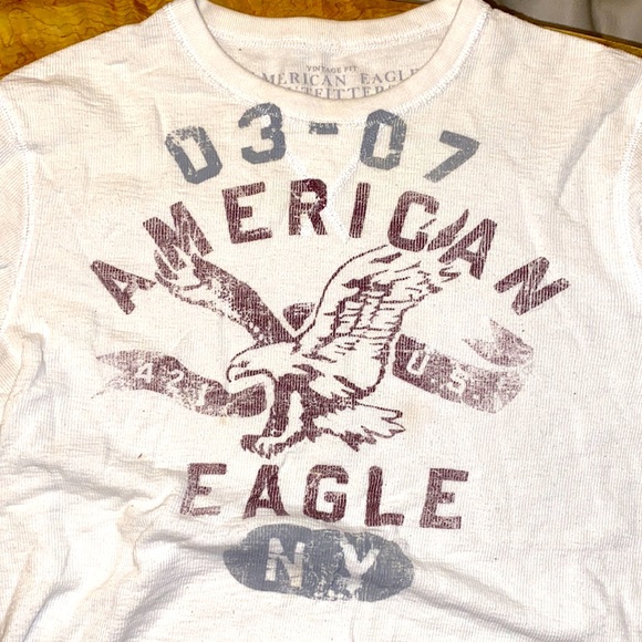 American Eagle Medium long sleeve Henley waffle shirt